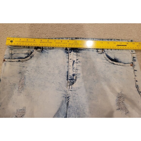 Forever 21 Plus Size Women 16 Stone Wash Jean Denim Shorts Rolled Distressed - Picture 4 of 6